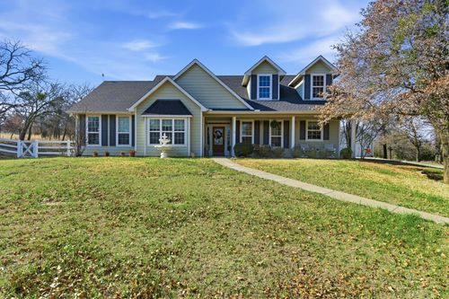 240 Johnson Bend Rd, Weatherford, TX, 76088-4887 | Card Image