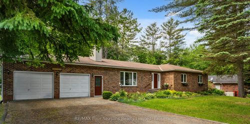 113 Glendale Rd, Bracebridge, ON, P1L1A7 | Card Image