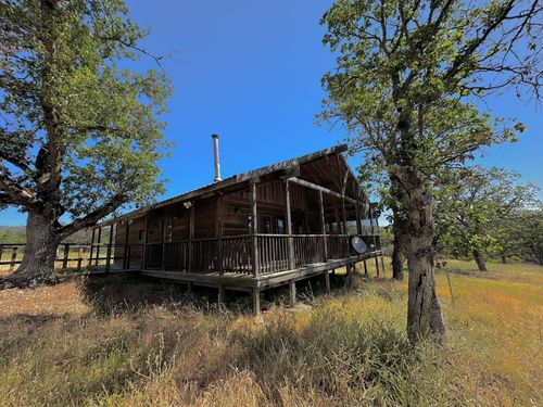 880 S Meadow Ln, Hayfork, CA, 96041 | Card Image