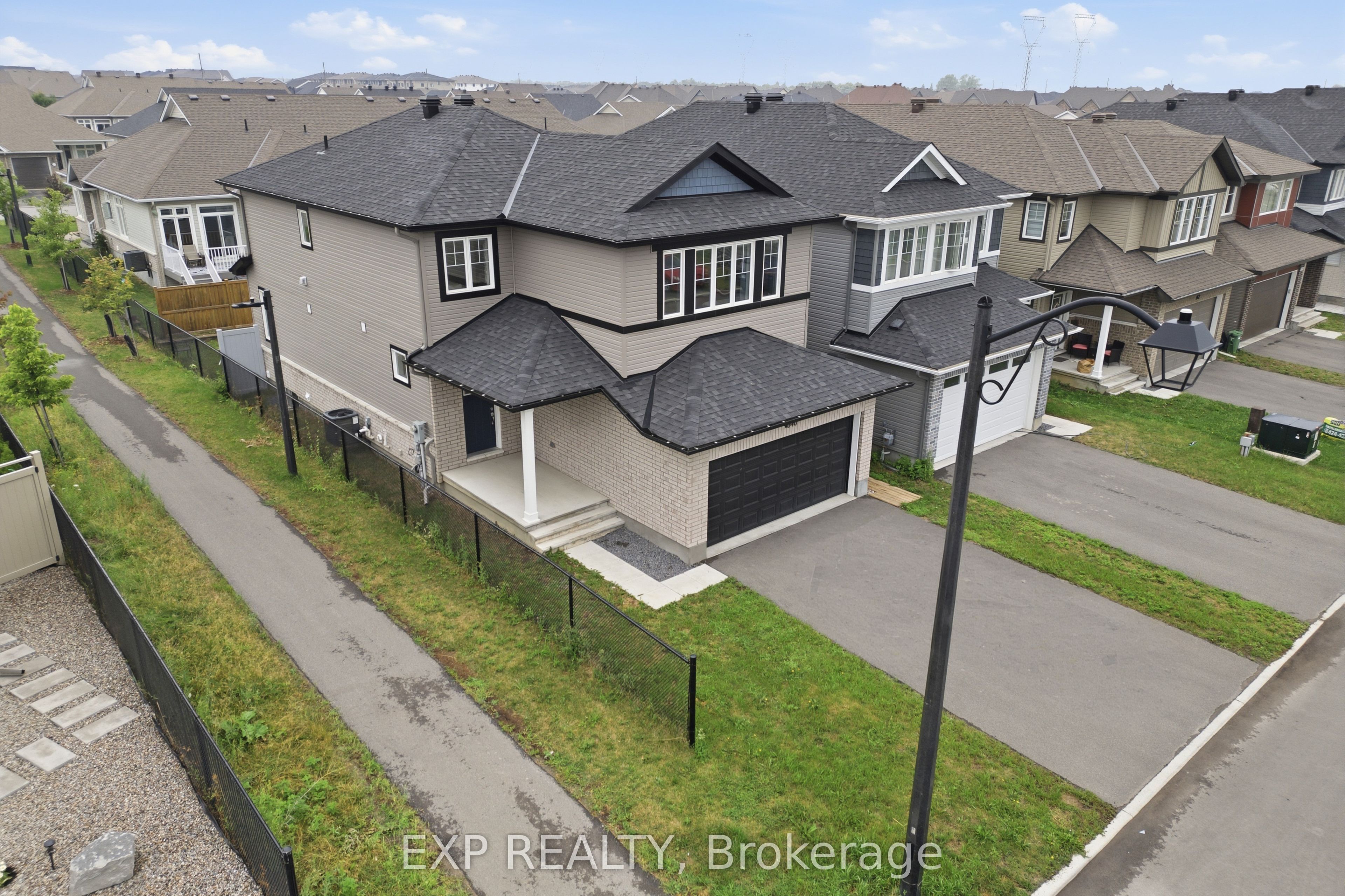 Residential in Stittsville - Munster - Richmond 3