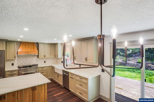 241 Silver Loop, House other with 4 bedrooms, 3 bathrooms and null parking in Silverton OR | Image 15