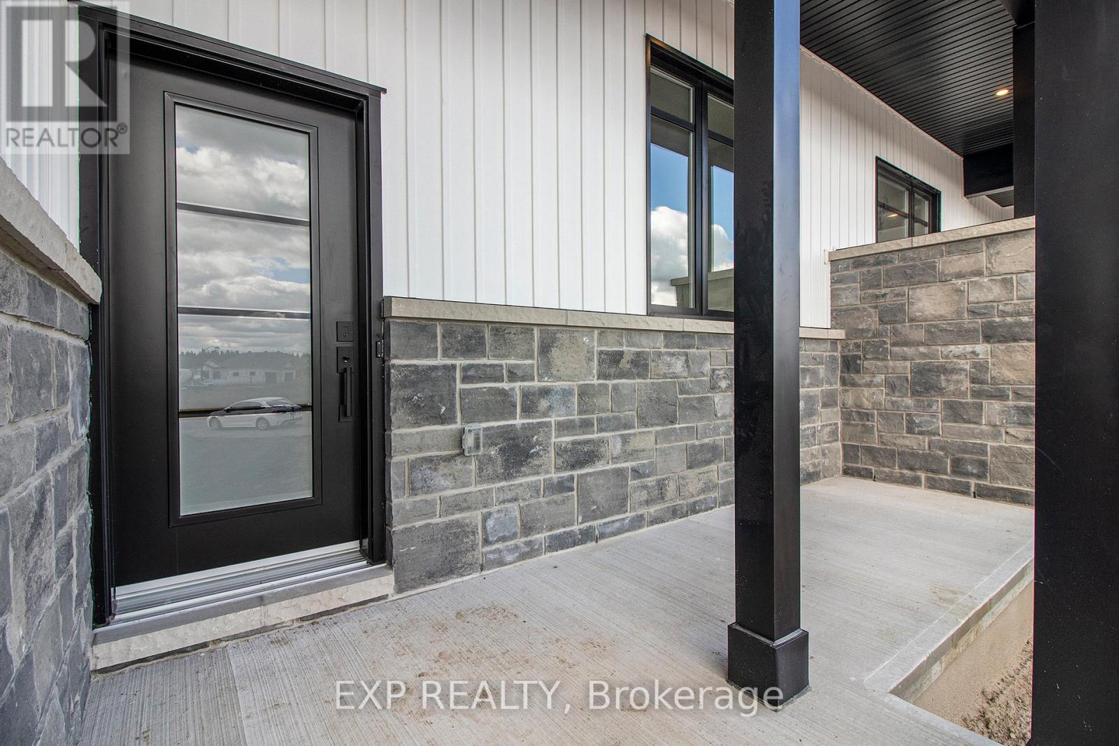 Residential in Clarence-Rockland 4