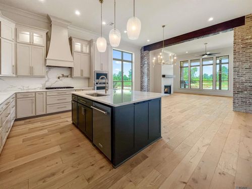 26307 Somerset Hills Ct, Denham Springs, LA, 70726 | Card Image