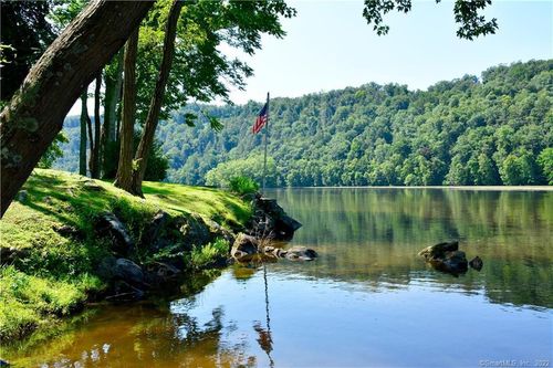 67 Lake Lillinonah Rd N, Bridgewater, CT, 06752-1216 | Card Image