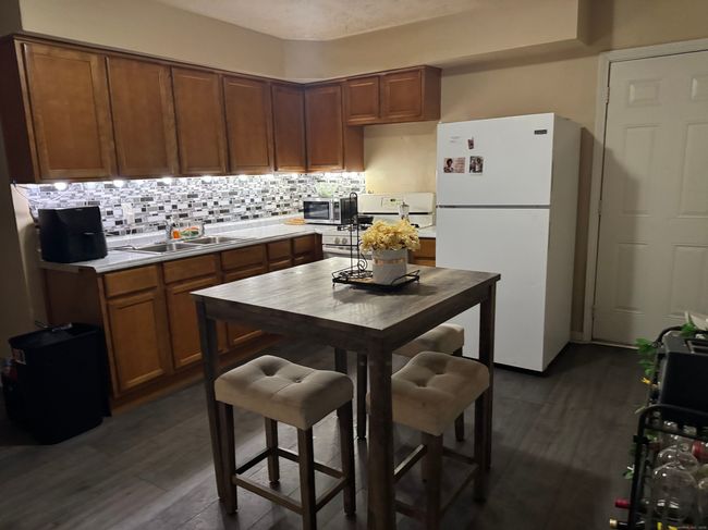 19 Union St, Home with 5 bedrooms, 2 bathrooms and 8 parking in New Britain CT | Image 7