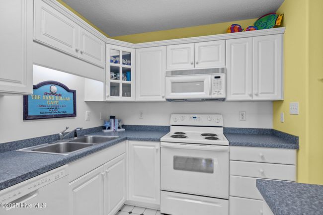 A1 - 2901 Pointe West Dr, Condo with 2 bedrooms, 2 bathrooms and null parking in Emerald Isle NC | Image 19