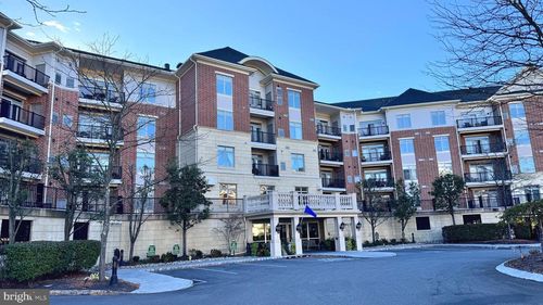 423 Carson Ter, HUNTINGDON VALLEY, PA, 19006-4720 | Card Image