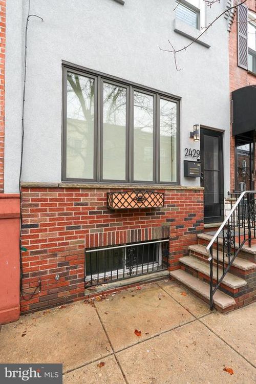 2429 S Garnet St, PHILADELPHIA, PA, 19145-4227 | Card Image