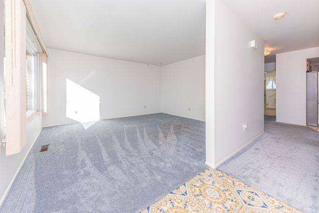 37332 Munger Dr, House other with 3 bedrooms, 2 bathrooms and null parking in Livonia MI | Image 6