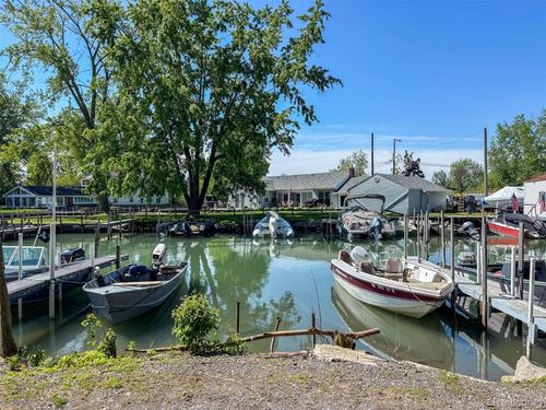 River Ln River Lane Boat Wls, Grosse Ile Township, MI, 48138 | Card Image