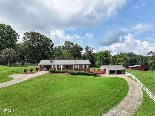 1256 Old Kentucky Rd S, Greeneville, TN, 37743-3740 | Card Image