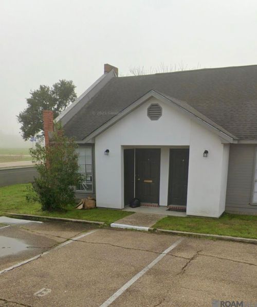 9131 Ridge Pecan Dr, Baton Rouge, LA, 70810-7027 | Card Image