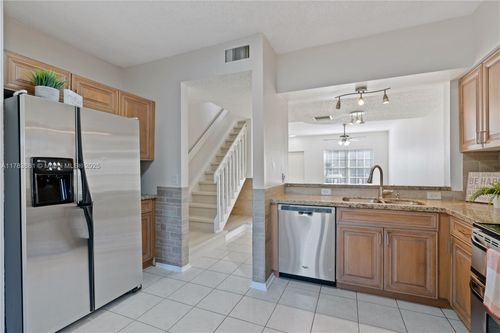 16675 Hemingway Dr, Weston, FL, 33326-1181 | Card Image