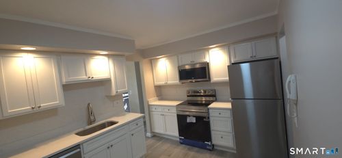 14-125 Warner Hill Rd, Stratford, CT, 06614-1431 | Card Image