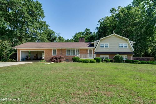 190 Halls Pond Rd, Rose Hill, NC, 28458-8746 | Card Image