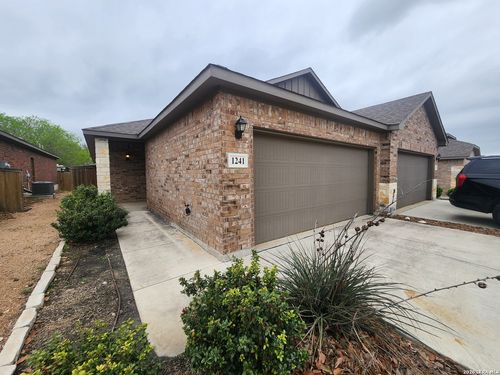 1241 Old Fm 306, New Braunfels, TX, 78130-3052 | Card Image