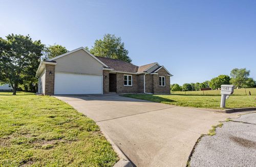 1502 S 17th Avenue, Ozark, MO, 65721 | Card Image