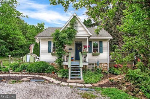 4011 Cherry Run Rd, GLEN ROCK, PA, 17327-7609 | Card Image