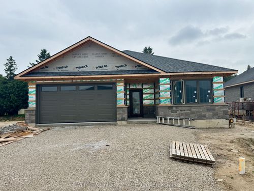27 Galen Street, South Bruce, ON, N0G2S0 | Card Image