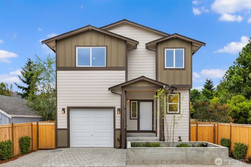 9245 Kelsey Ln Sw, Seattle, WA, 98106 | Card Image