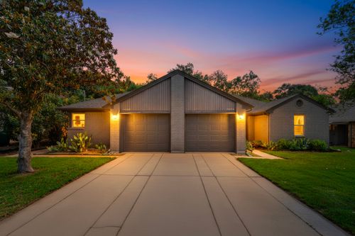 a-and-b-1908 Barge Street, Austin, TX, 78745 | Card Image