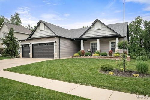 1657 Westlake Ct, Pacific, MO, 63069-3640 | Card Image