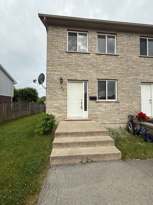 40 Saturn Rd, Port Colborne, ON, L3K6E1 | Card Image