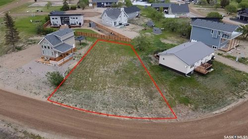 32 Willow Lane, Coteau Rm No. 255, SK, S0L2E0 | Card Image