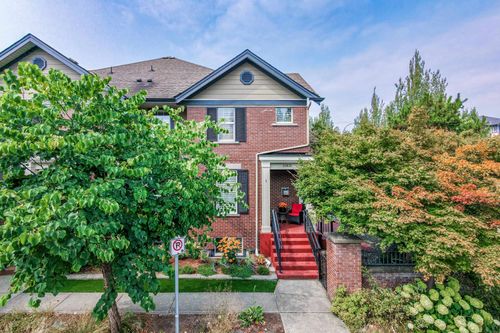 1-20832 70 Ave, Langley, BC, V2Y0G1 | Card Image