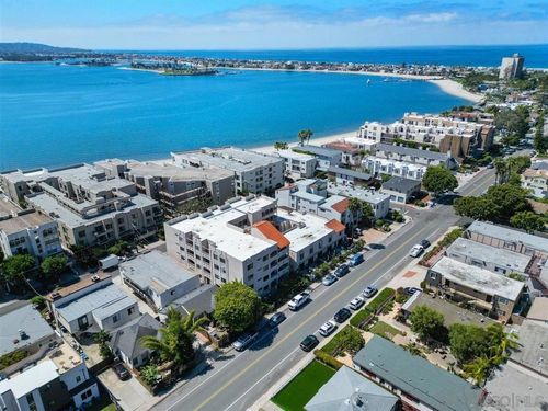 2e-1225 Pacific Beach Dr, San Diego, CA, 92109-5237 | Card Image