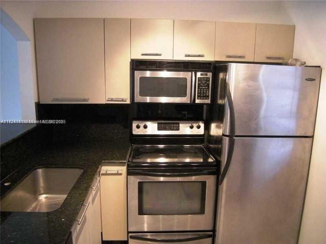APT-403 - 701 Euclid Ave, Condo with 1 bedrooms, 1 bathrooms and null parking in Miami Beach FL | Image 9