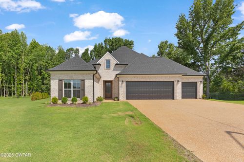 27 Engel Cv, Jackson, TN, 38305-3295 | Card Image
