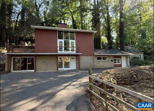 536 Valley Rd, CHARLOTTESVILLE, VA, 22903-3233 | Card Image