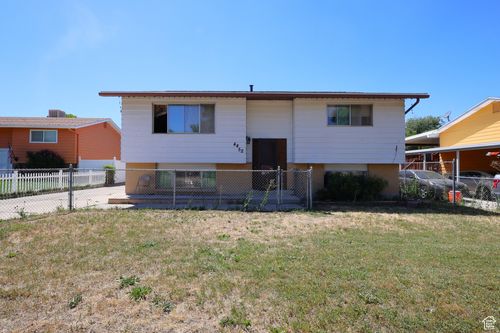 4452 S Red Cherry Cir, West Valley City, UT, 84120-5734 | Card Image