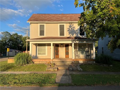 303 Beaver St, Newcomerstown, OH, 43832-1123 | Card Image