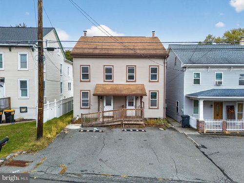 135 Barto Rd, BARTO, PA, 19504-8730 | Card Image