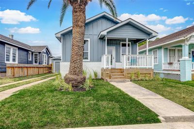 1324 Ursuline Street, House other with 3 bedrooms, 2 bathrooms and null parking in Galveston TX | Image 1