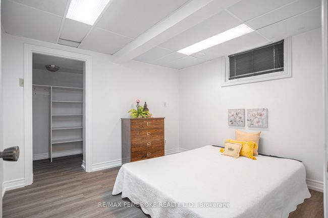 84 Frontenac Cres, House other with 5 bedrooms, 3 bathrooms and 4 parking in Deep River ON | Image 24