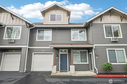 t220-10800 Se 17th Cir, Vancouver, WA, 98664-6295 | Card Image