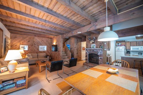 4a-4A Suntec Loop, West Dover, VT, 05356-8803 | Card Image