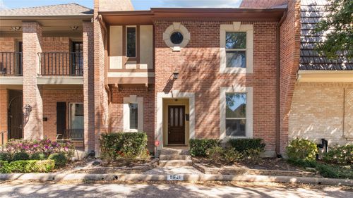 9621 Longmont Dr, Houston, TX, 77063-1028 | Card Image
