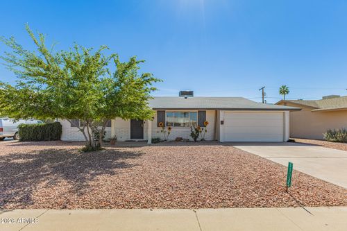 11035 W Oakmont Dr, Sun City, AZ, 85351-3360 | Card Image