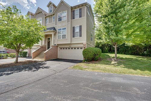 3355-3355 Kentshire Cir, Aurora, IL, 60504-6917 | Card Image