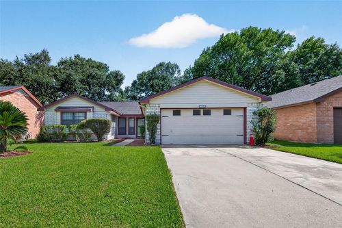 3022 Mosby Dr, Sugar Land, TX, 77479-1617 | Card Image