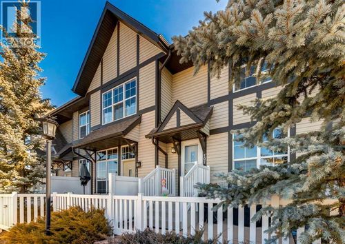 107 New Brighton Villas Se, Calgary, AB, T2Z0T5 | Card Image