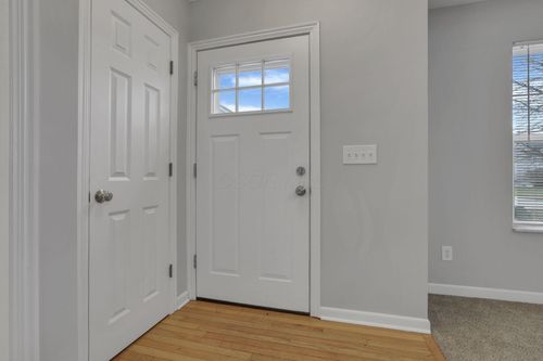 8749 Paulden Ct, Lewis Center, OH, 43035-7946 | Card Image