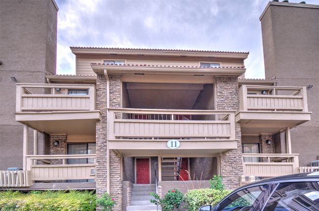 APT-11B - 5200 Martel Ave, Condo with 2 bedrooms, 2 bathrooms and null parking in Dallas TX | Image 4