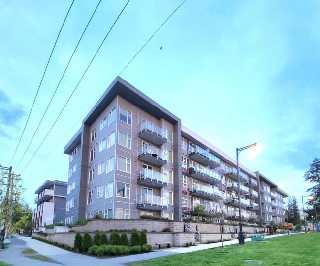118 - 10838 Whalley Boulevard, Condo with 1 bedrooms, 1 bathrooms and 1 parking in Surrey BC | Image 2