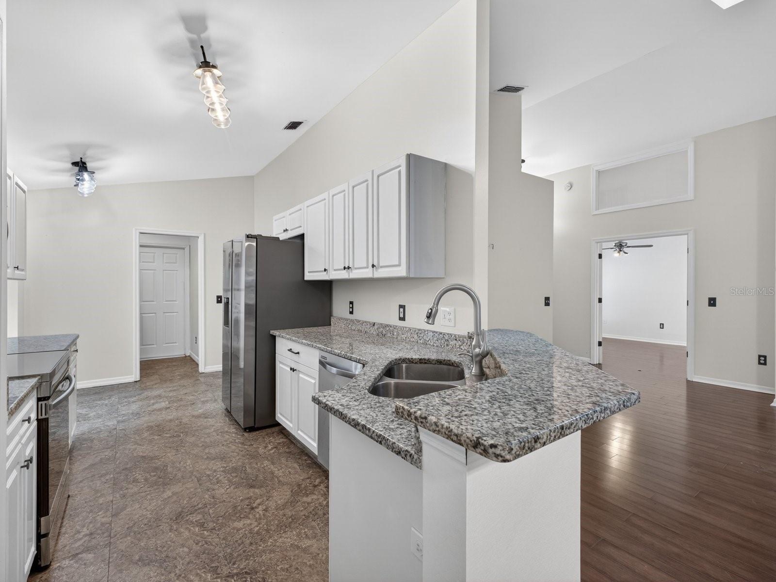 Residential in APOPKA 2