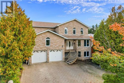 {{alt}} | Card Image